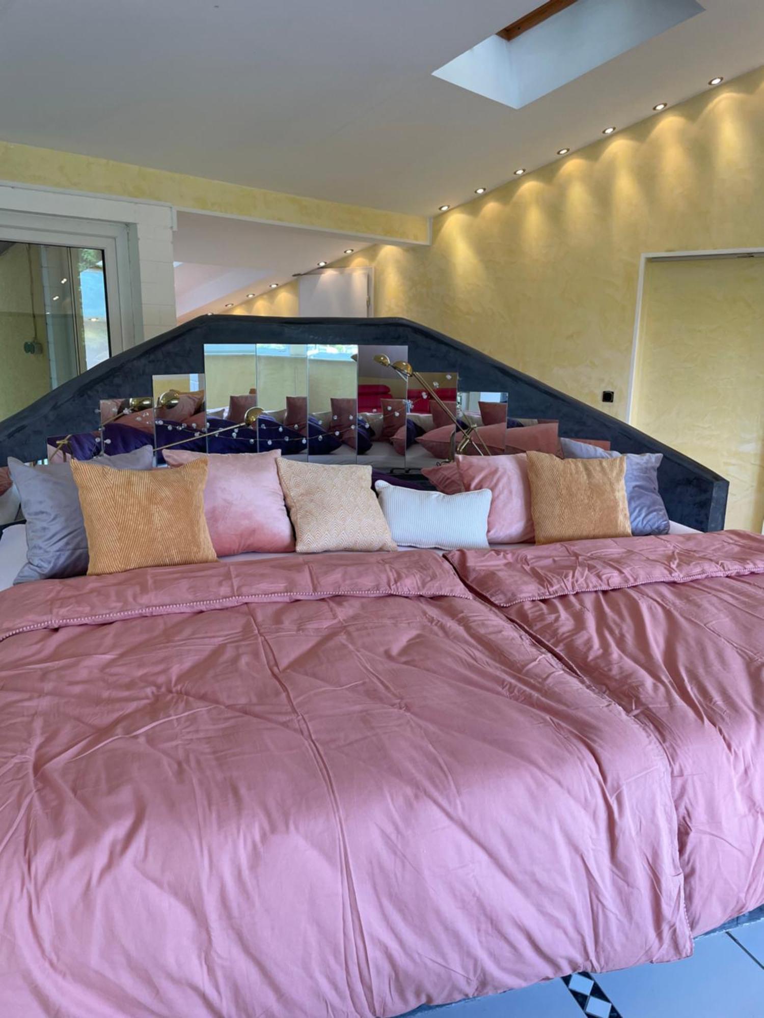 Ferienwohnung Riverside Resort Idyllisch Direkt An Der Lahn Diez Dış mekan fotoğraf